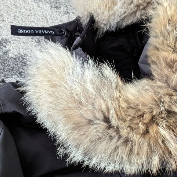 Canada Goose Trillium Parka - Picture 10 of 16